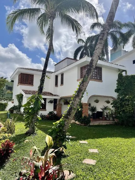 Beautiful Jungle House On A Strategic Location Villa Cancun